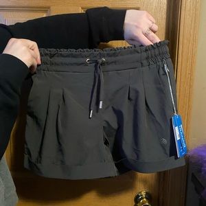 Very cute walking shorts.
